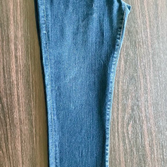 AG Jeans The Prima Ankle - Picture 6 of 7
